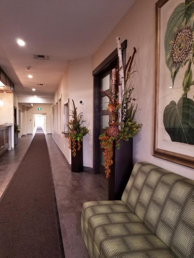Western Budget #3 Motel Leduc